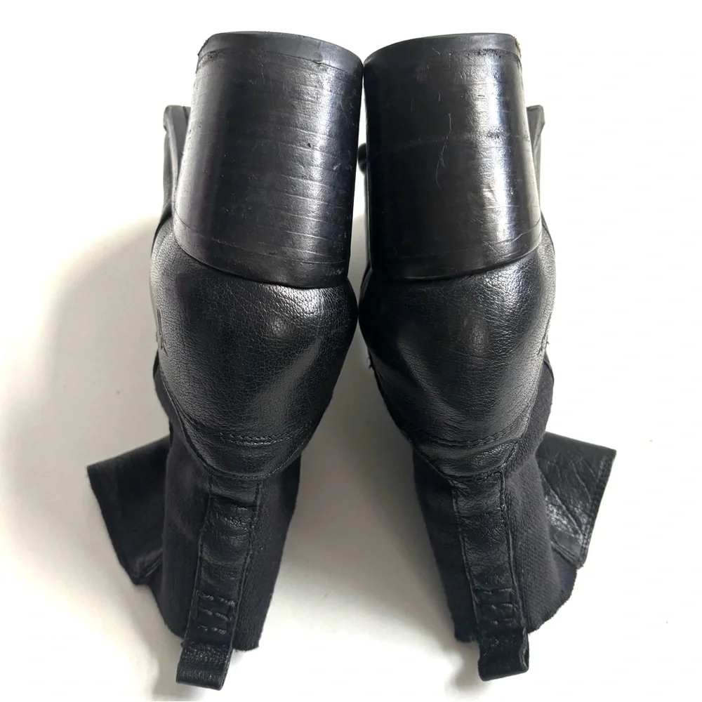 Frye Janis Gore Leather Ankle Boots Block Heels Pull On Black Size 8